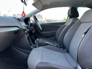 /photos/11382/0715df73-013e-445f-8ac4-1617c44bb613_i320x240.jpg